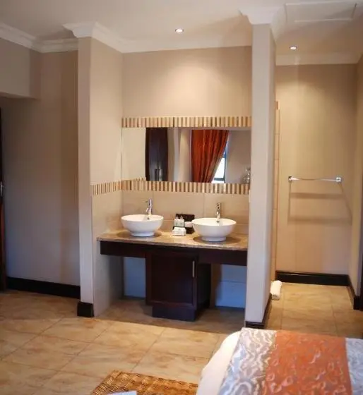 デラックススイート, Kathuhari Guesthouse
