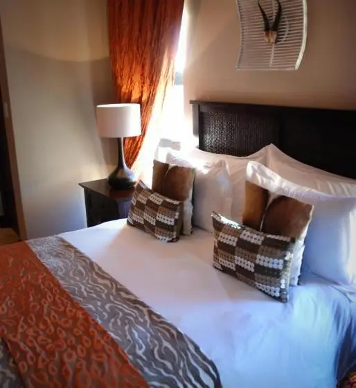 デラックススイート, Kathuhari Guesthouse