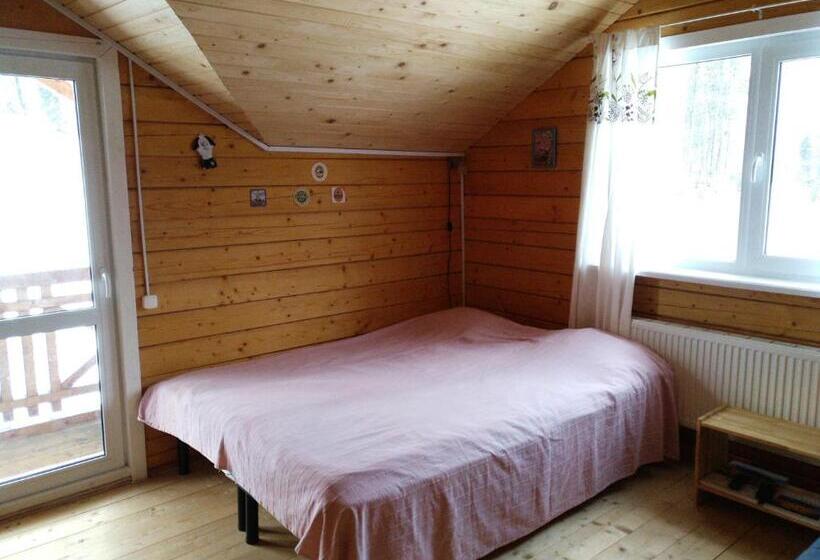 Четырехместный Номер Стандарт с Балконом, Kam In