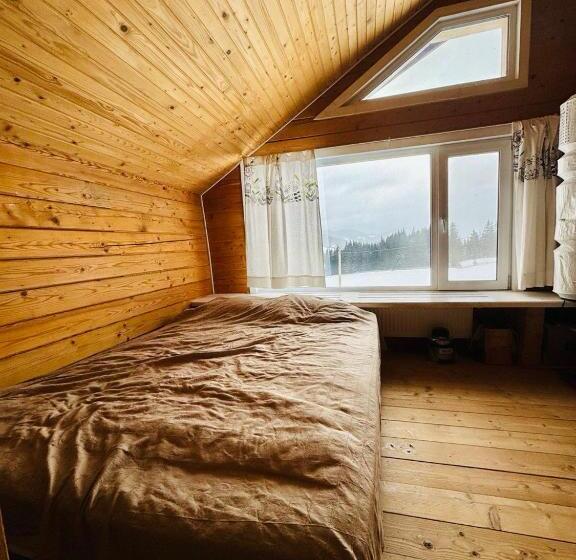 Семейный Номер Вид на Горы, Kam In