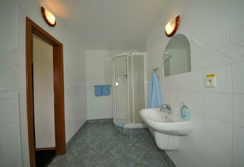 Номер Стандарт, Penzion Praktik Krumlov