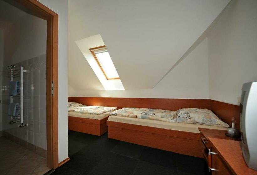 Номер Стандарт, Penzion Praktik Krumlov