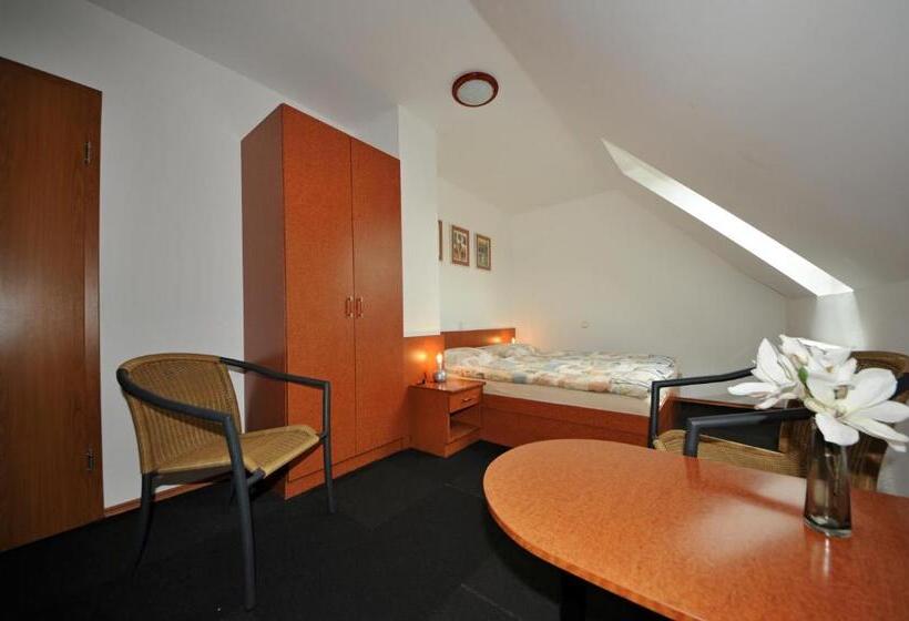 Номер Стандарт, Penzion Praktik Krumlov