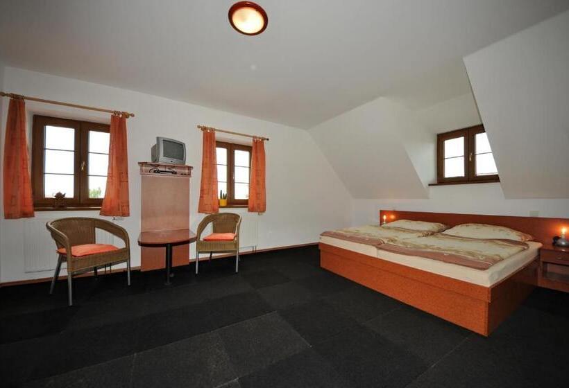 Номер Стандарт, Penzion Praktik Krumlov