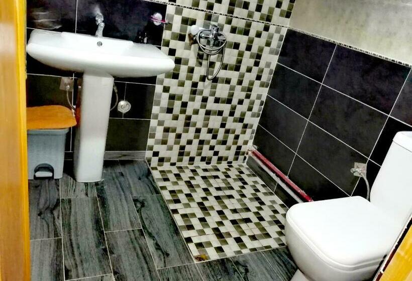 اتاق استاندارد, Tamanoucht