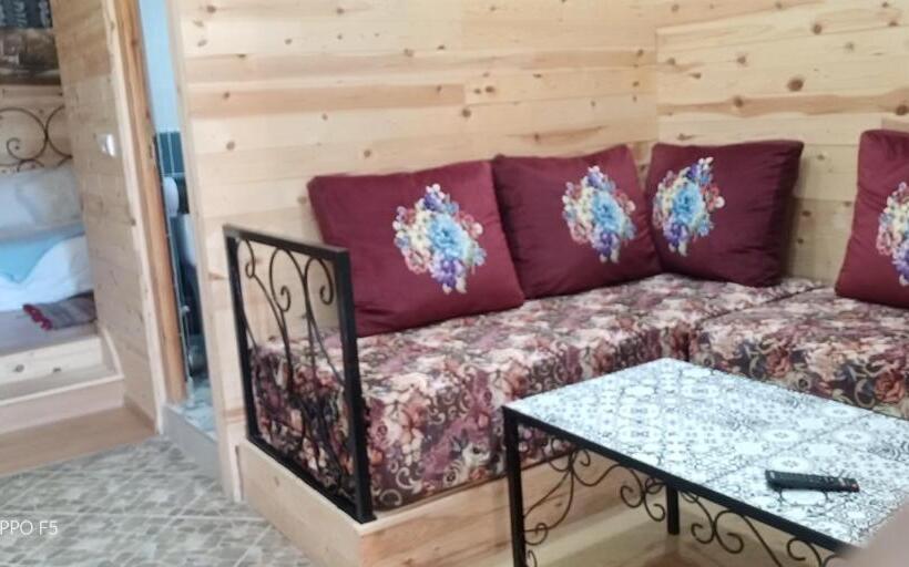 اتاق استاندارد, Tamanoucht