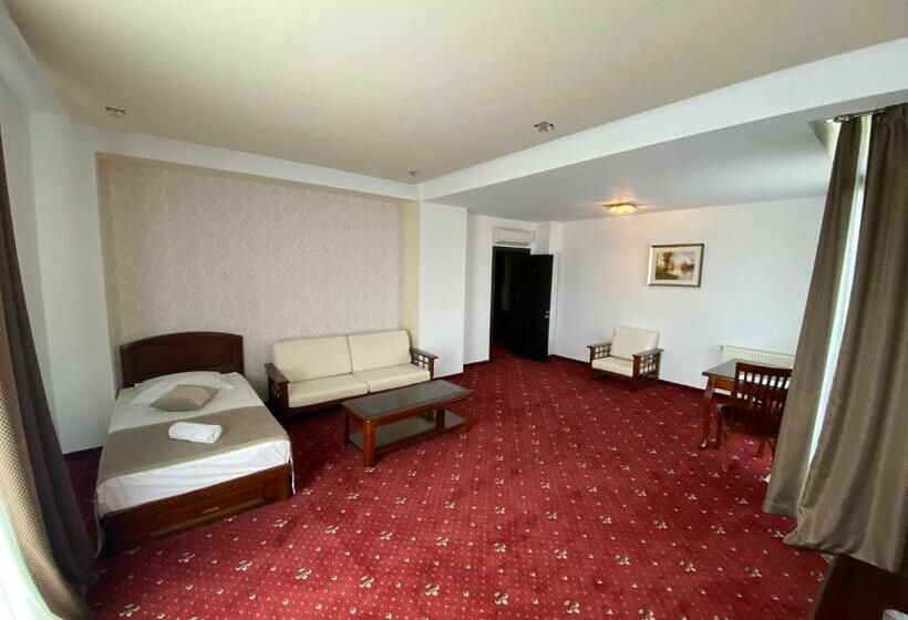 디럭스 스위트, Pensiunea De Vis