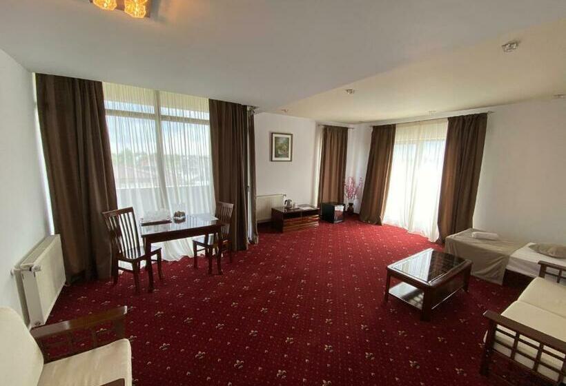 디럭스 스위트, Pensiunea De Vis