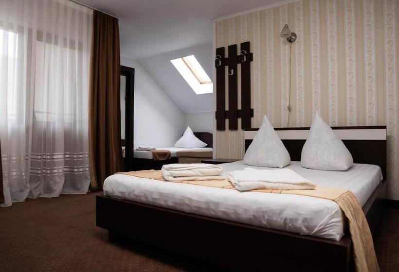 스탠다드 트리플 룸, Pensiunea Lido Moisei