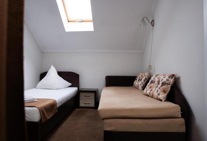 스탠다드 트리플 룸, Pensiunea Lido Moisei