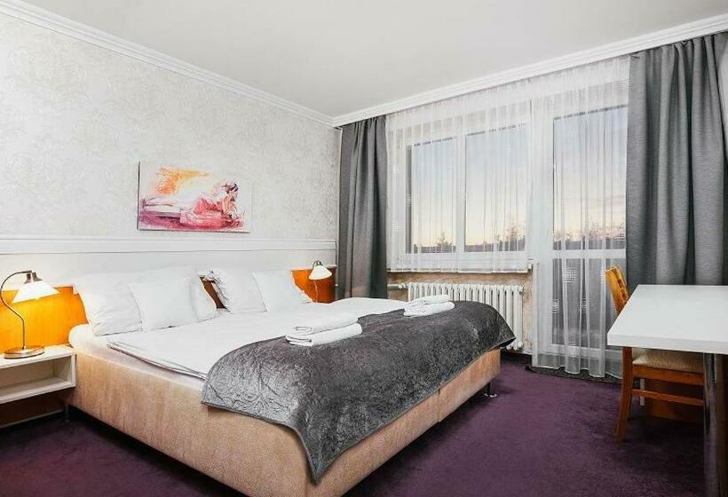 غرفة قياسية مزوَّدة بشُرفة, Wellness Hotel Bahenec