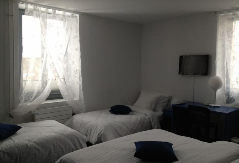 חדר משפחתי, Hôtel Au Boeuf Rouge