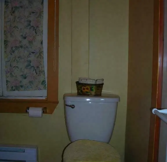 スタンダードルーム, Gîte Des Hauteurs Et Café De La Place
