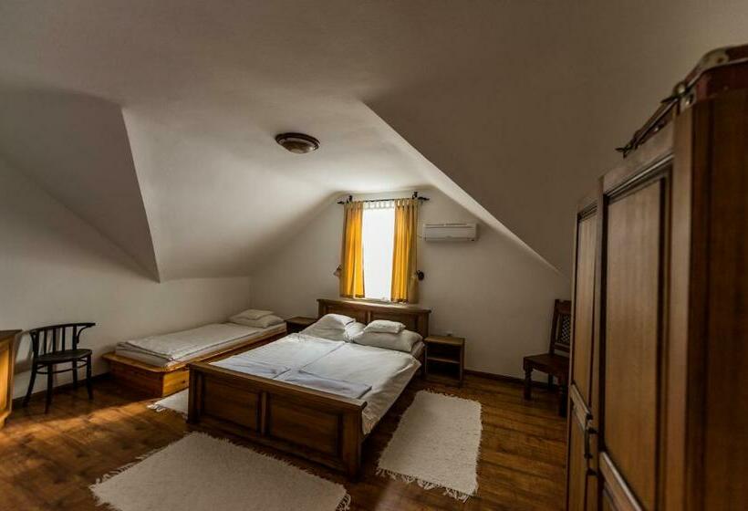 Номер Стандарт, Bástya Panzió és étterem