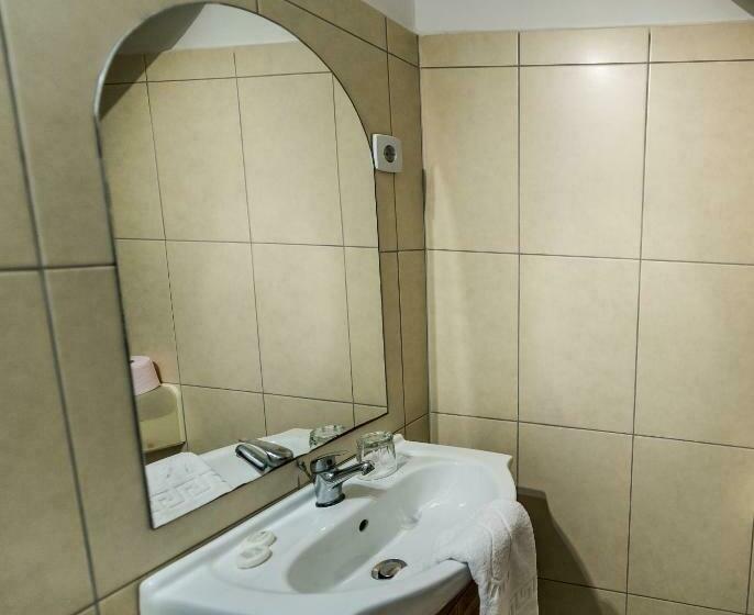 Номер Стандарт, Bástya Panzió és étterem