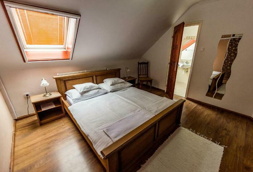 Номер Стандарт, Bástya Panzió és étterem