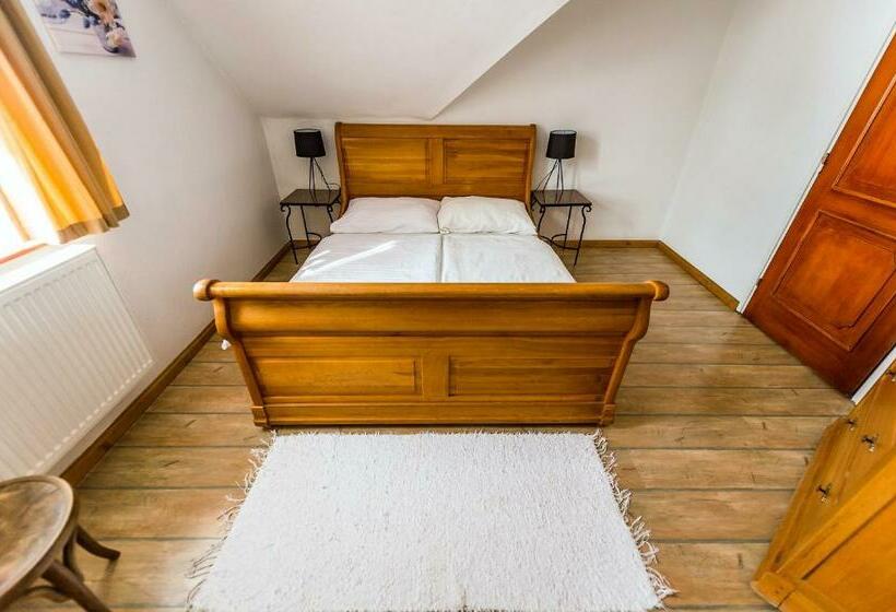 Номер Стандарт, Bástya Panzió és étterem