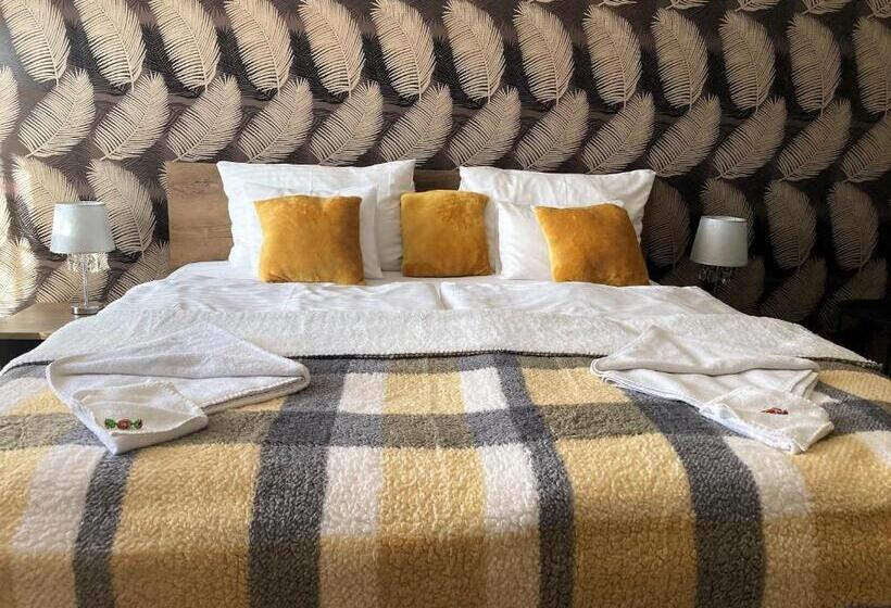 Полулюкс, Libra