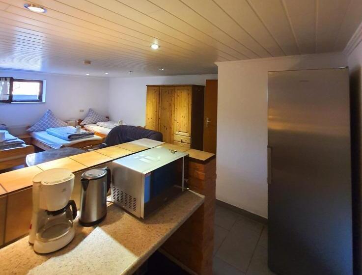 4인용 스탠다드 룸, Gästehaus Terrana