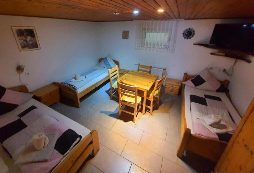 스탠다드 트리플 룸, Gästehaus Terrana