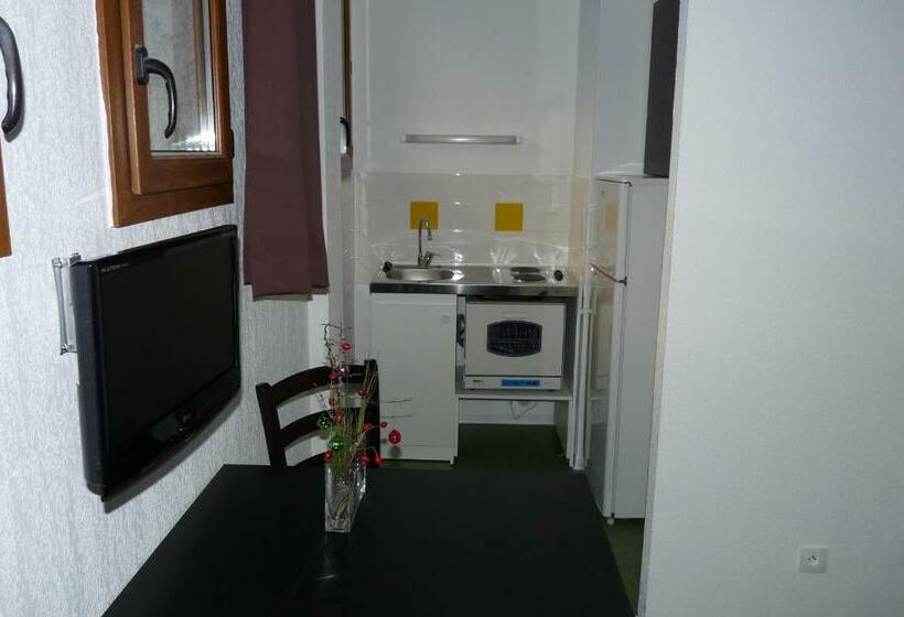 스탠다드 스튜디오, Residence Adrechas Et Spa