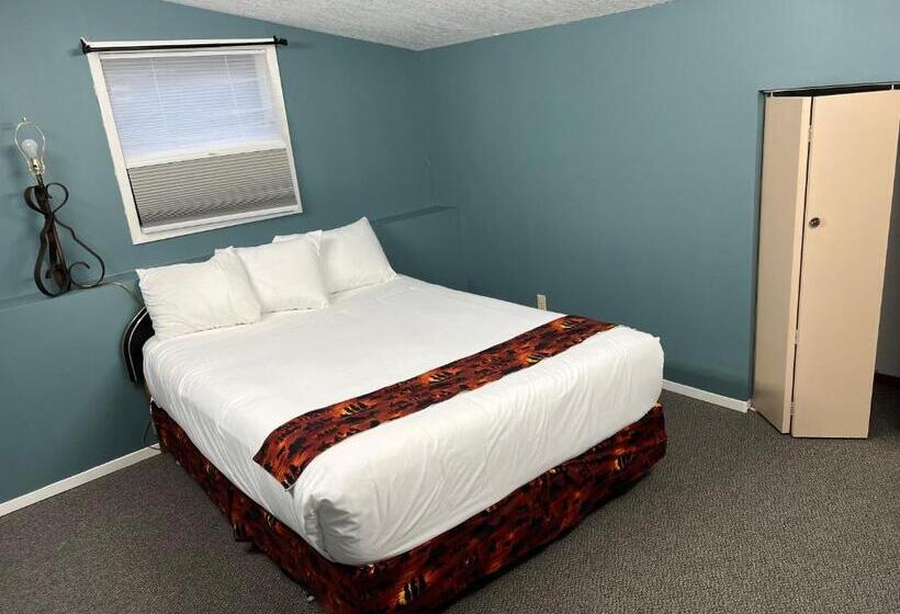 جناح مزوَّد بشرفة, Bear Country Inn And Suites