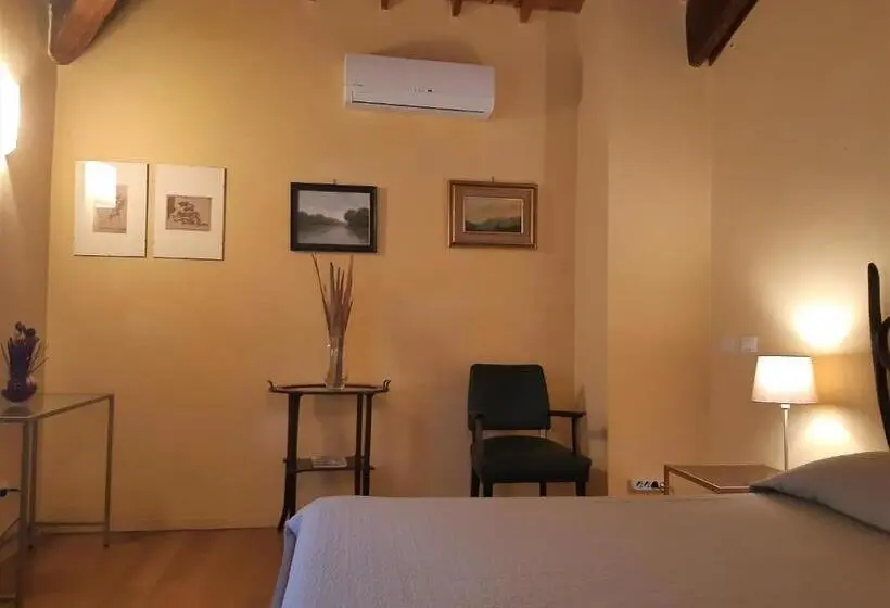 デラックスルーム, B&b Le Stanze Del Belriguardo