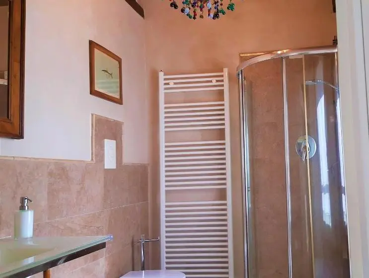 デラックスルーム, B&b Le Stanze Del Belriguardo