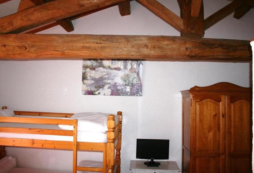 ファミリールーム, Chambres Lou Castel