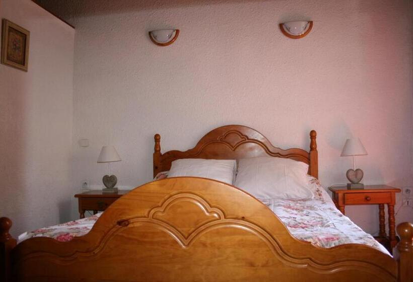 ファミリールーム, Chambres Lou Castel