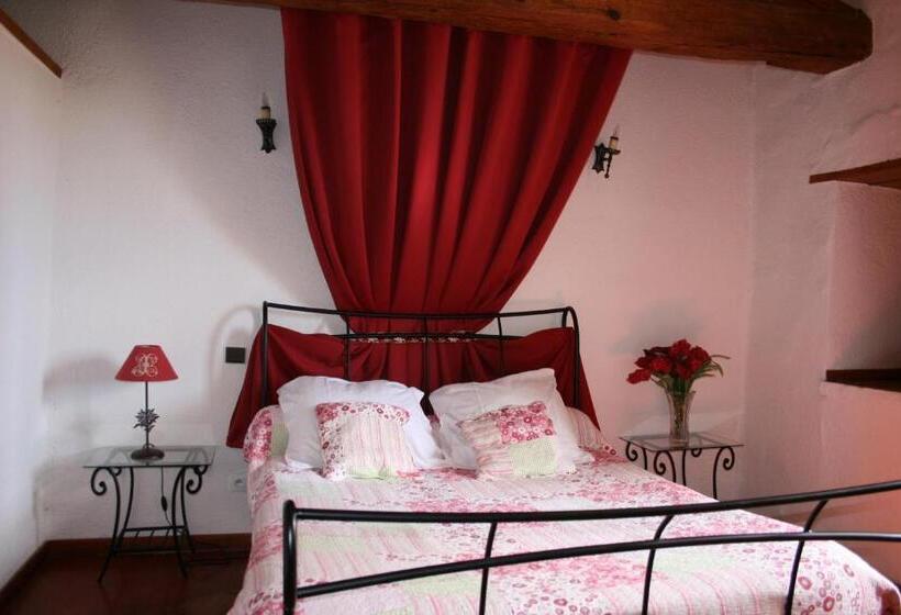 Номер Стандарт, Chambres Lou Castel