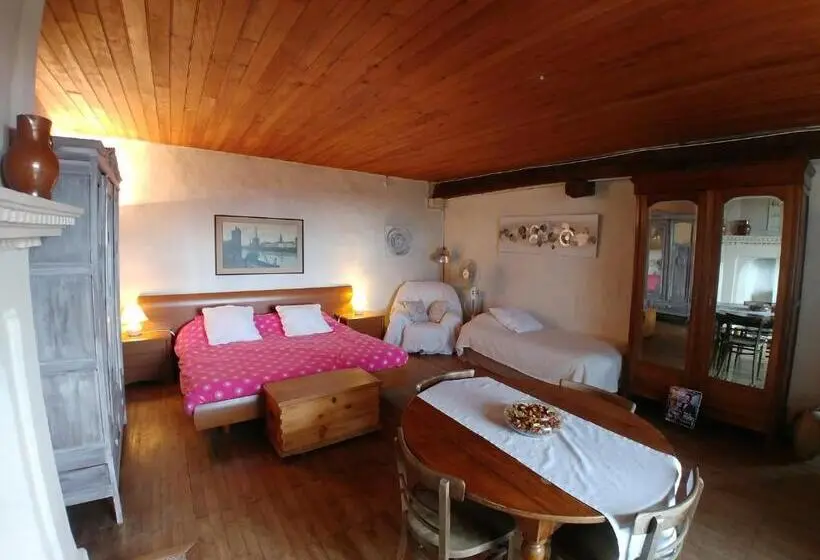 ファミリールーム, Chambres D Hotes Manoir Le Cristal Futuroscope à Petit Prix