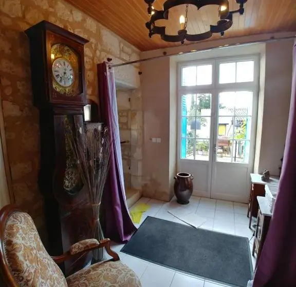スイート(家族用), Chambres D Hotes Manoir Le Cristal Futuroscope à Petit Prix