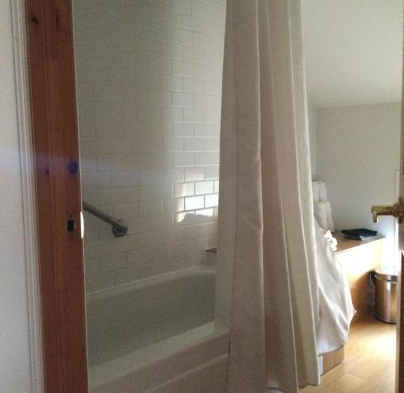 ガーデンビュースイート, Gite Chez Gilles Lévesque