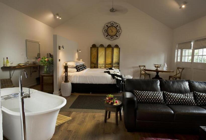 סטודיו סטנדרט, מיטה זוגית, The Villa