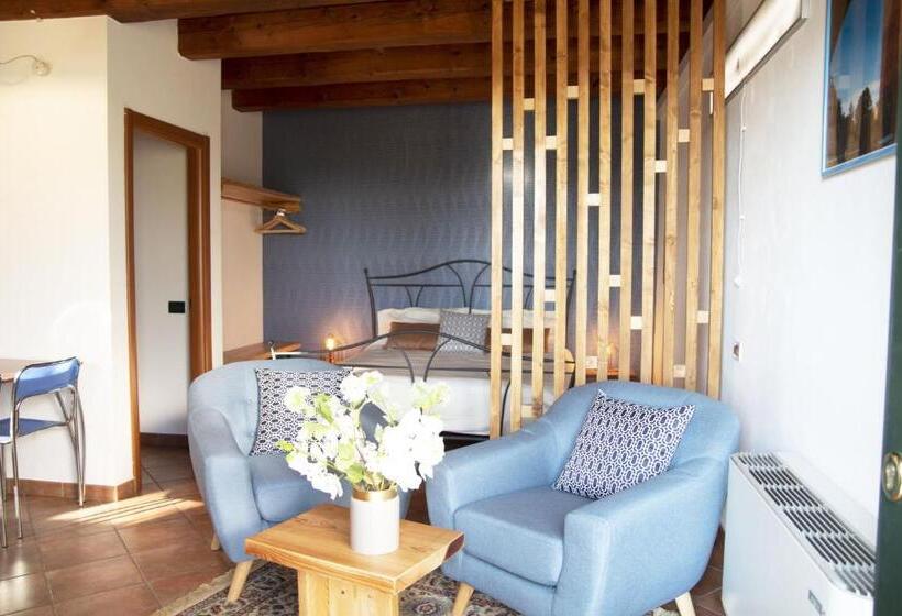 スタンダードスタジオ, Agriturismo Principe Pio