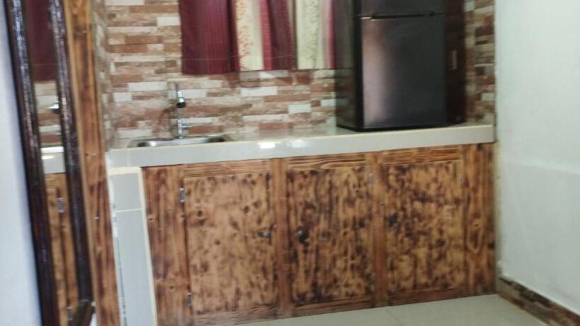 غرفة عائلية, Maguey