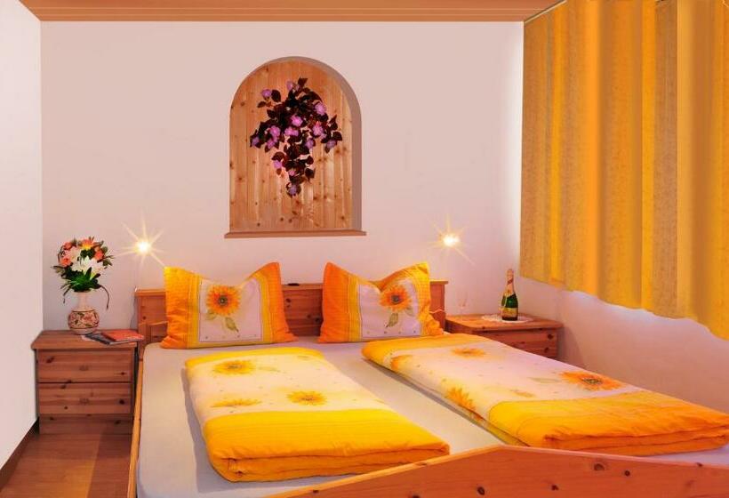 חדר סטנדרט עם מרפסת, Rastlhof