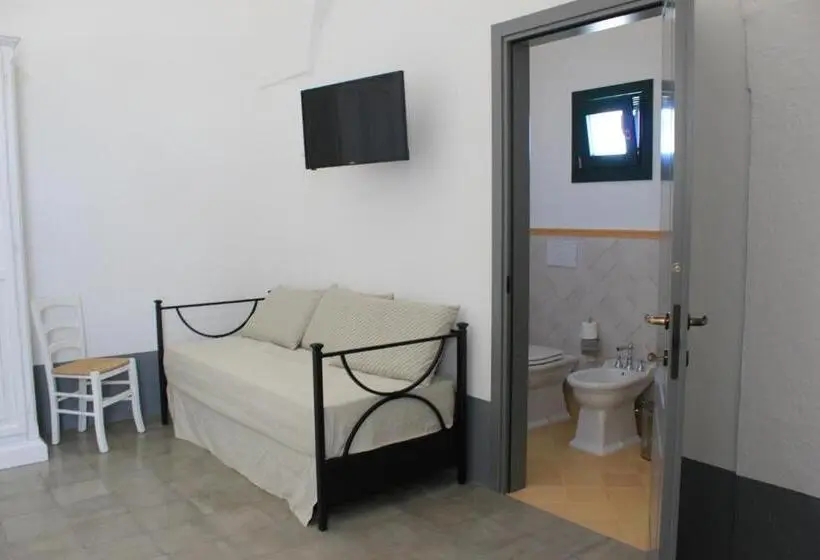 Standard Kolmen Hengen Huone, Tenuta Orsanese
