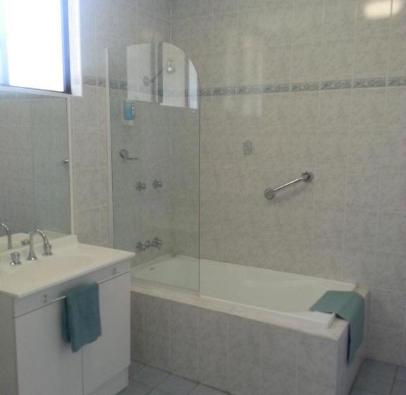 Семейный Номер, Bargo Motor Inn