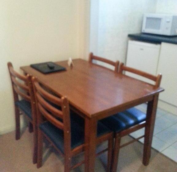 غرفة عائلية, Bargo Motor Inn