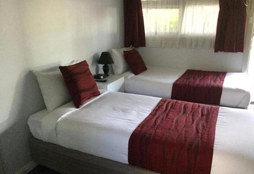 Семейный Номер, Bargo Motor Inn