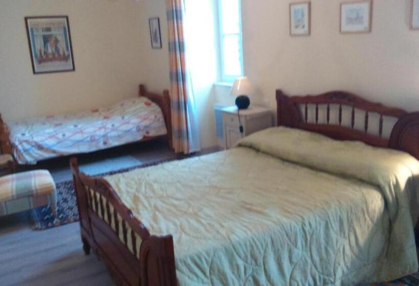 Дом 3 Спальни, Chambres D'hôtes Saint Roch