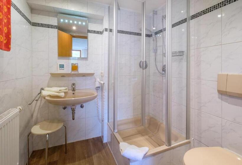 패밀리 룸, Gästehaus Schlegel