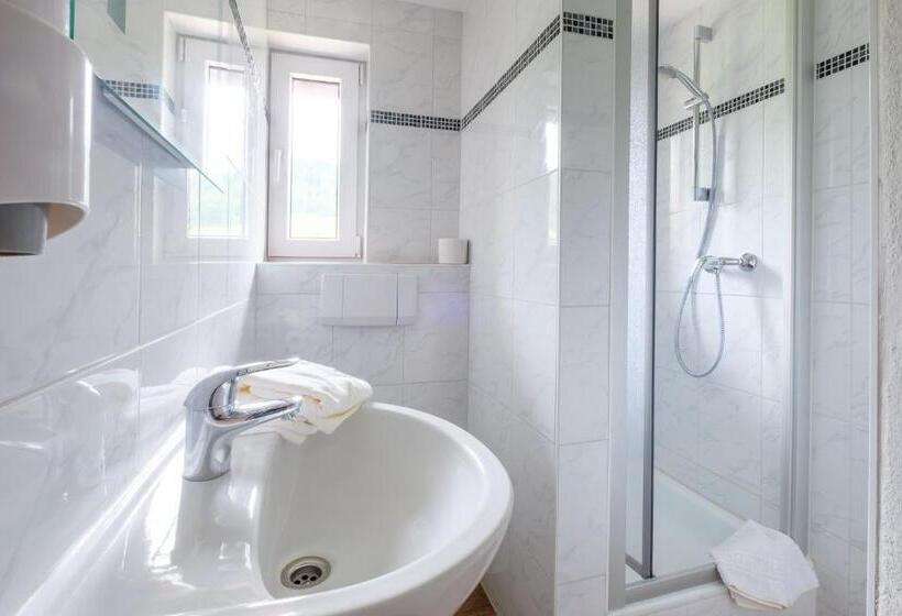 패밀리 룸, Gästehaus Schlegel