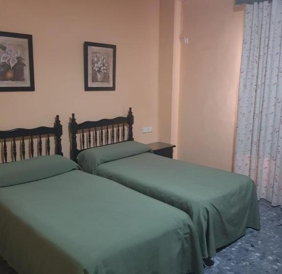 Номер Стандарт, Hostal Hispalis