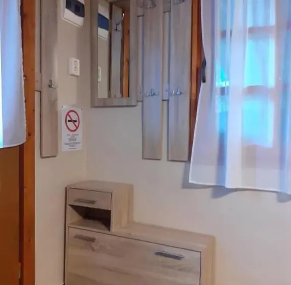 スーペリアファミリールーム, Vadregény Vendégház
