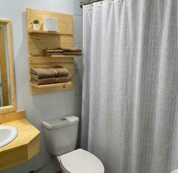 غرفة قياسية, Quest Motel