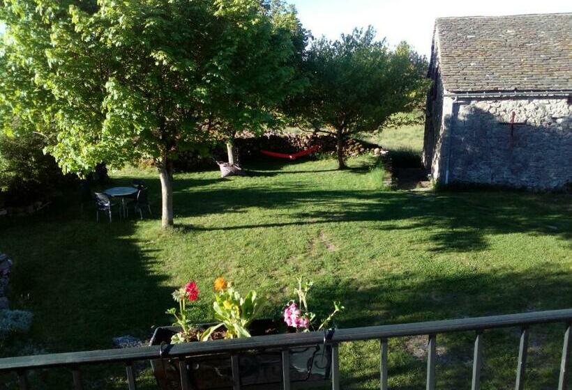 スタンダードルーム, Auberge De Cadenas