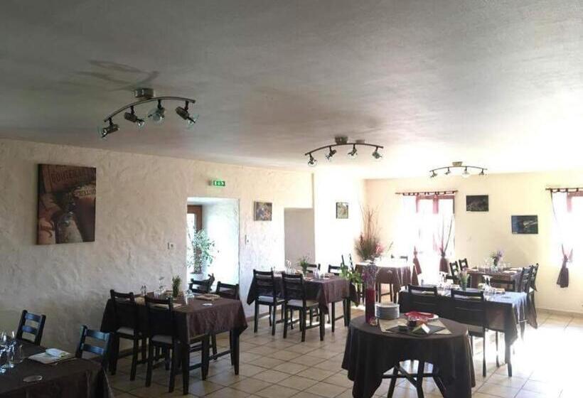 スタンダード4人部屋, Auberge De Cadenas